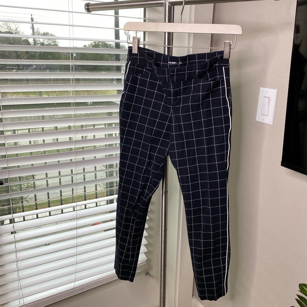 Workwear | Old navy pixie cut ankle pants
